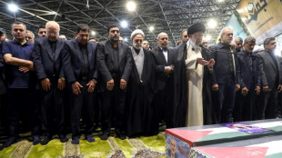 Une foule aux fun&eacute;railles en Iran du chef du Hamas, appels &agrave; la vengeance