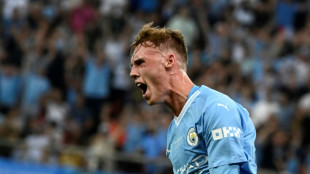 Chelsea sign rising star Palmer from Man City 